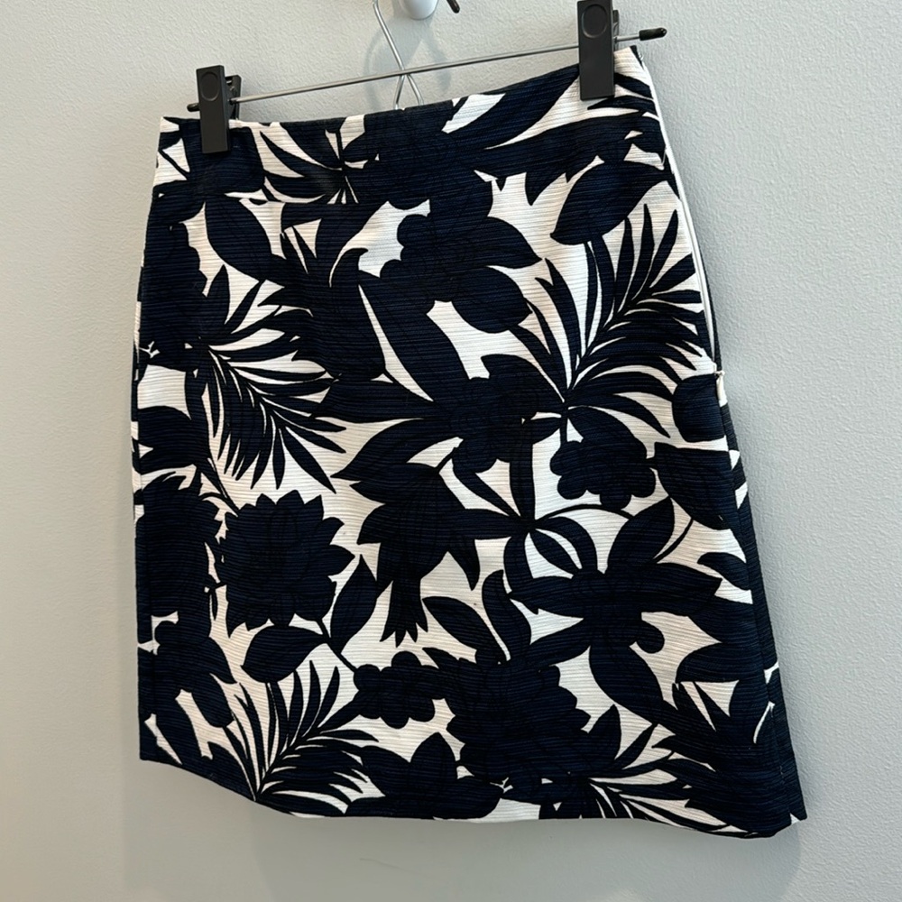 A-line floral print skirt